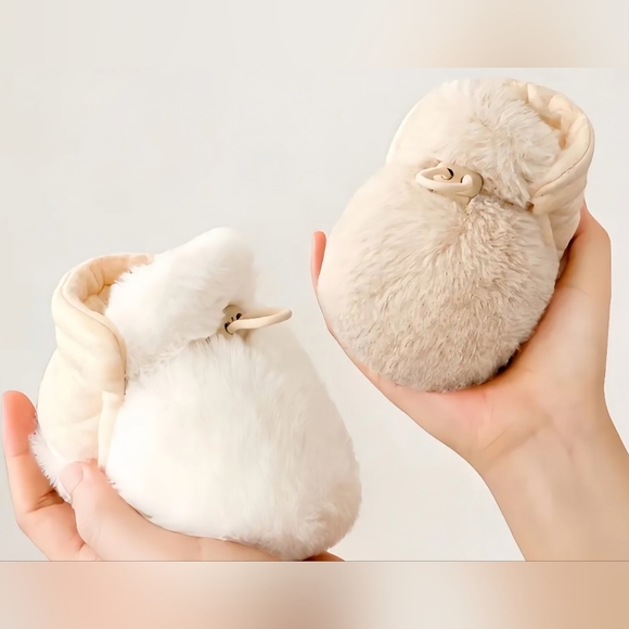 unknown Other - Cozy Cream Baby Booties 0-6mnths, 2 Pair